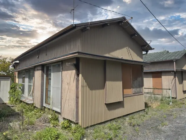 空き家の庭の清掃実績